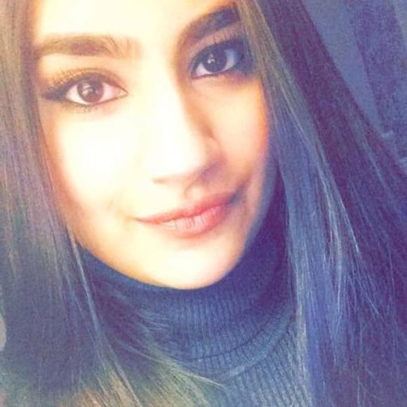 Meet your Posher, Iman - Picture 3 of 3